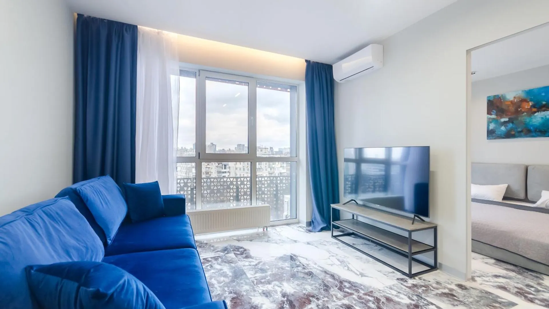 Petrovdom Apartments 07-23 In Rc Kvartet, Vasylia Lypkivskoho 16Б Kijów