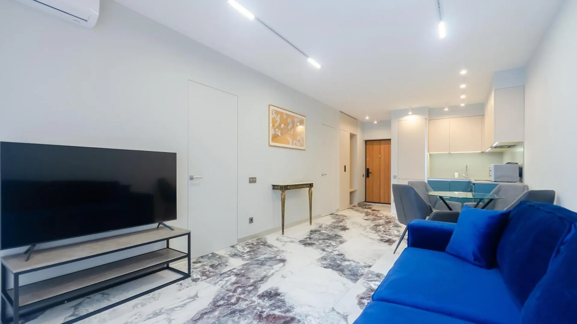 Petrovdom Apartments 07-23 In Rc Kvartet, Vasylia Lypkivskoho 16Б Kijów